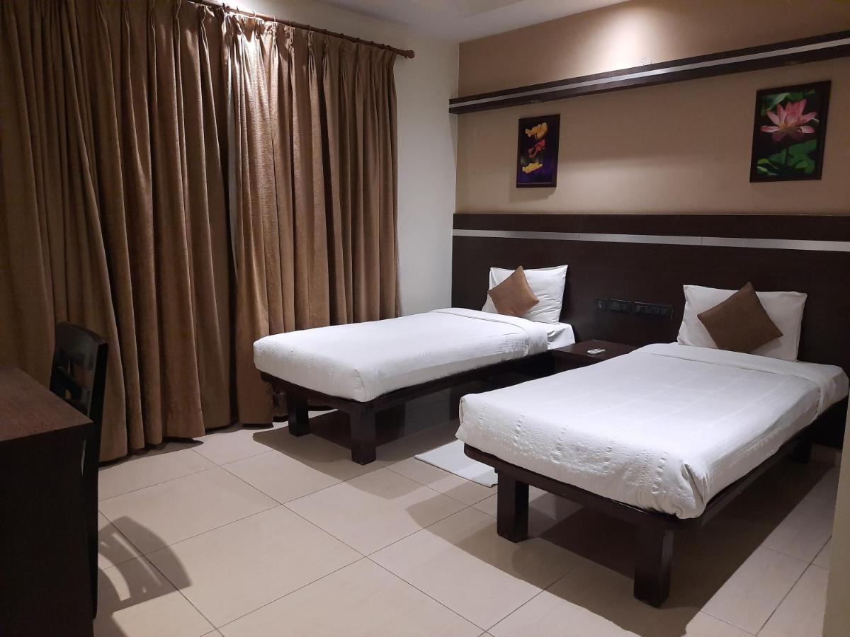Hotel Nagarjuna Suites Bangalore Exterior foto