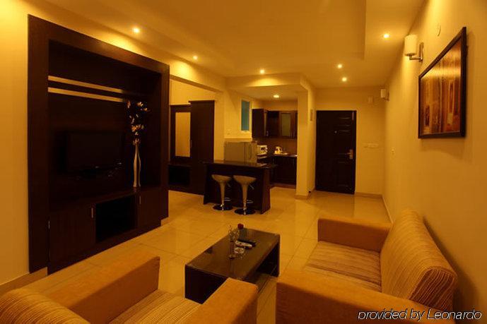 Nagarjuna Suites Bangalore Habitación foto