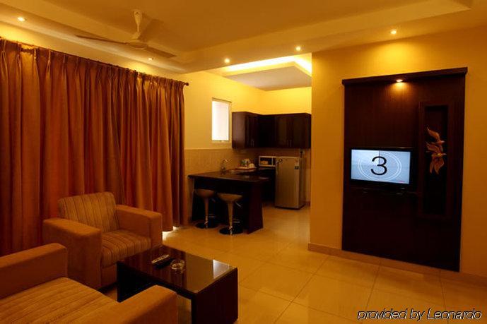 Hotel Nagarjuna Suites Bangalore Habitación foto